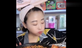 刘大姐吃瓜爆料图片高清,高清瓜图揭秘娱乐圈幕后真相